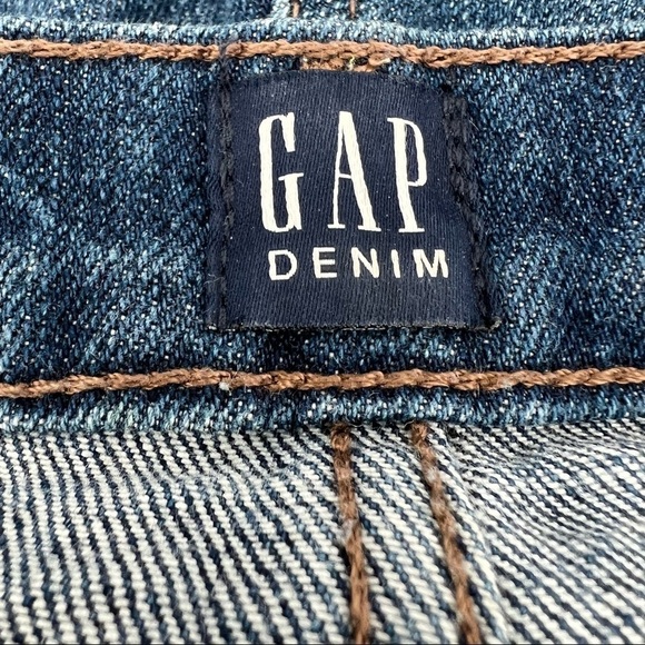 Gap Cuffed Raw Hem Denim Jean Shorts Size 28 Women's - Picture 2 of 9